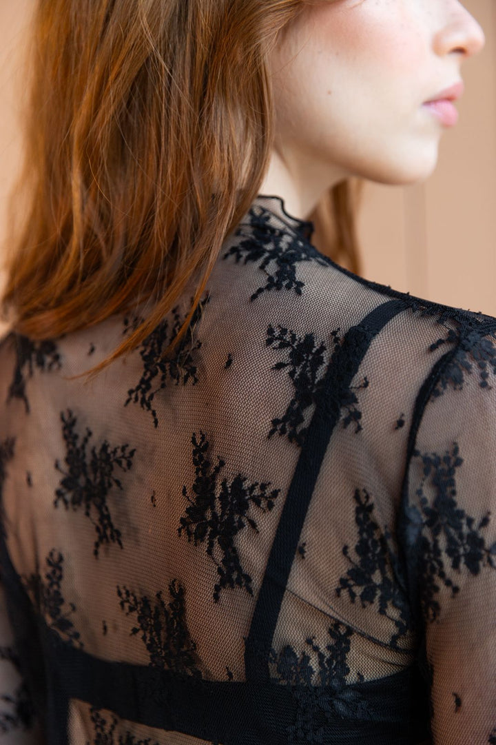 Top Mesh Flower Black